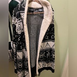 Harry Potter Deathly Hallows/Platform 9 3/4 Sherpa